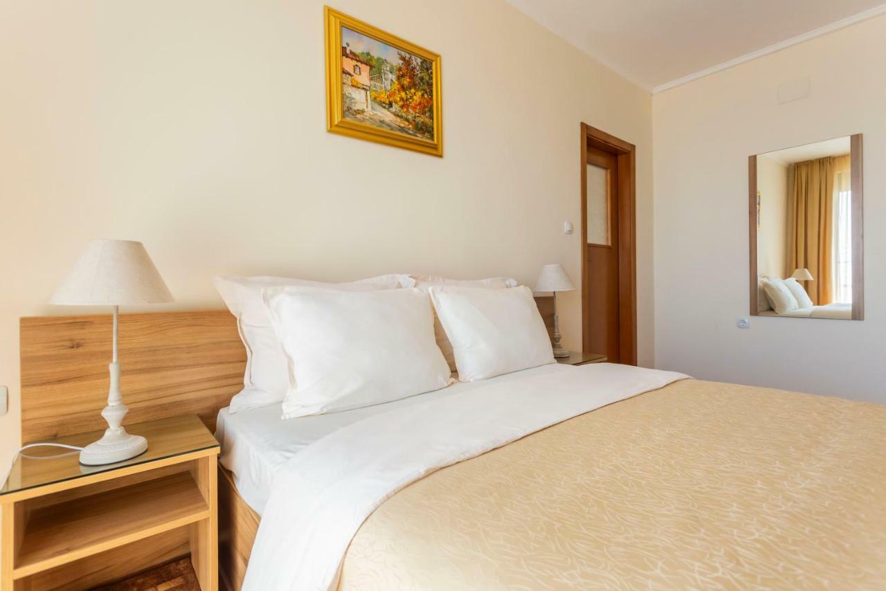 La Casa Primorsko Appartement Buitenkant foto