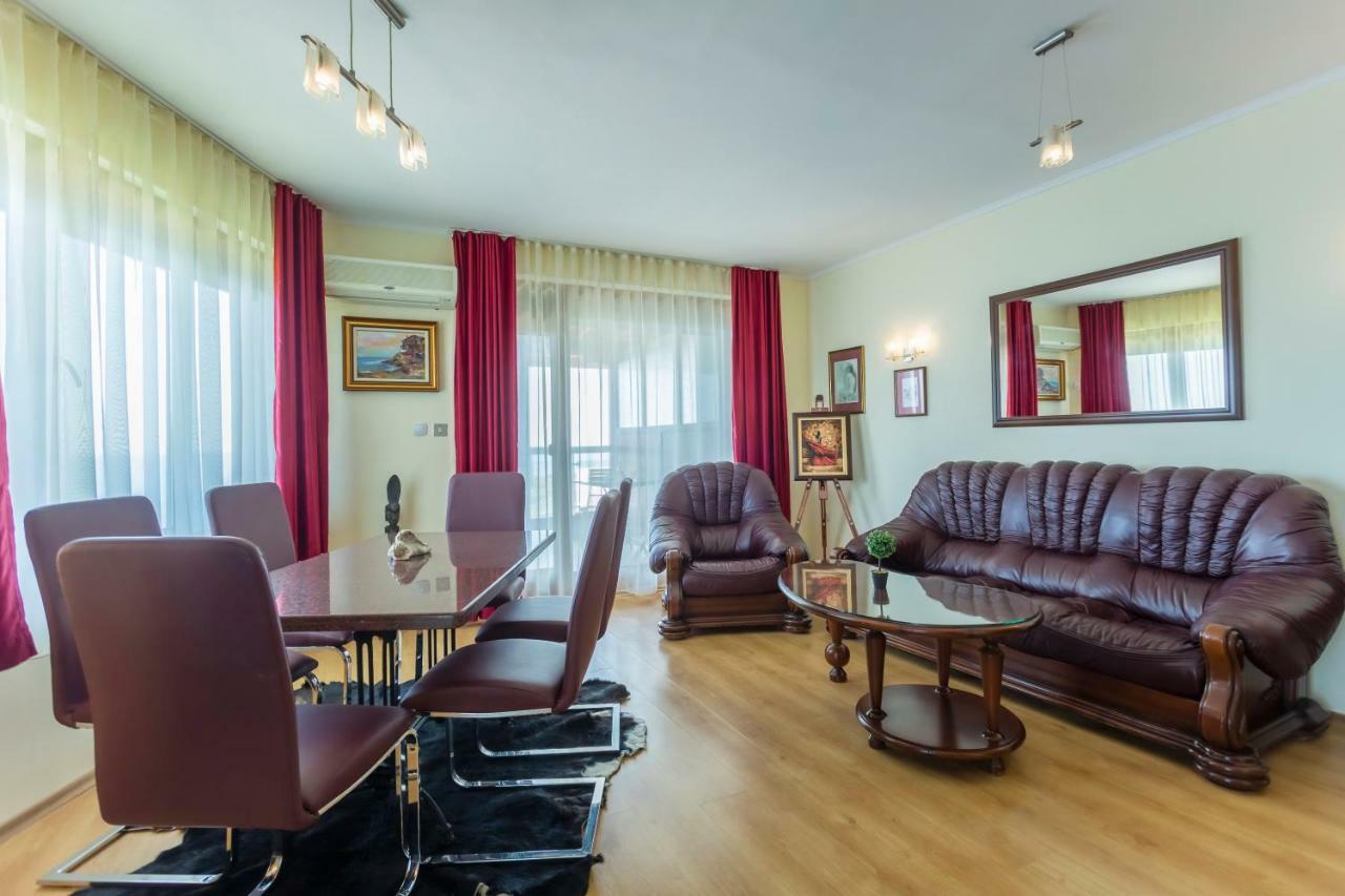 La Casa Primorsko Appartement Buitenkant foto