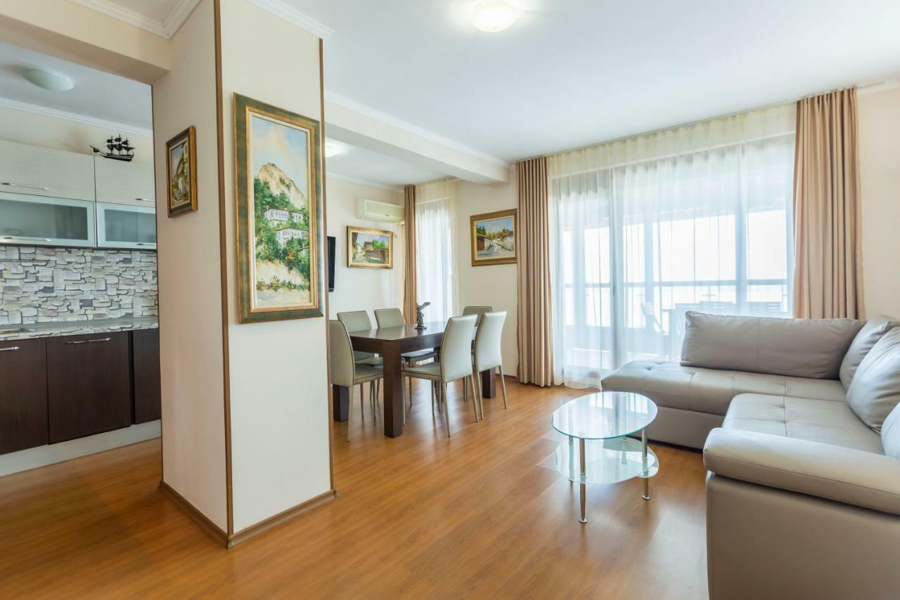 La Casa Primorsko Appartement Buitenkant foto
