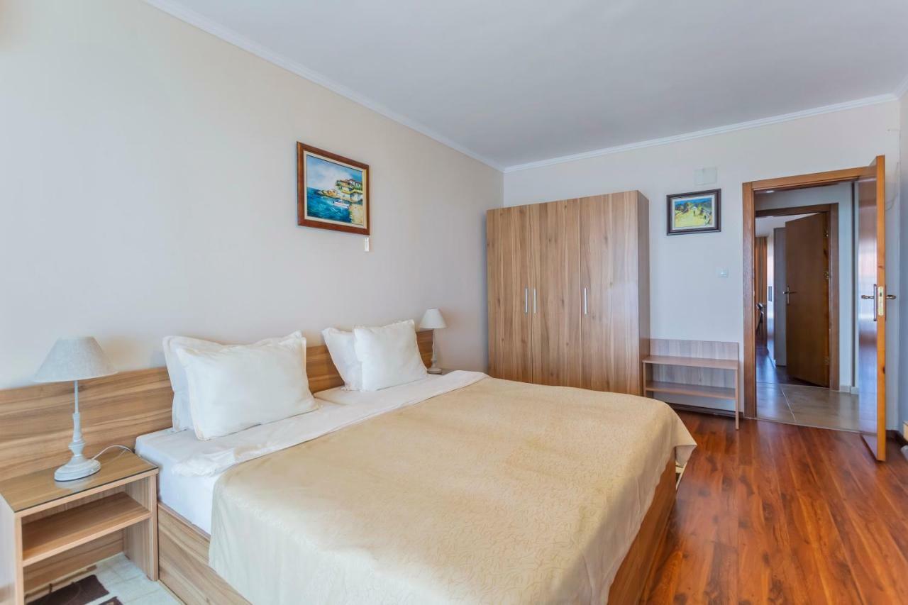 La Casa Primorsko Appartement Buitenkant foto