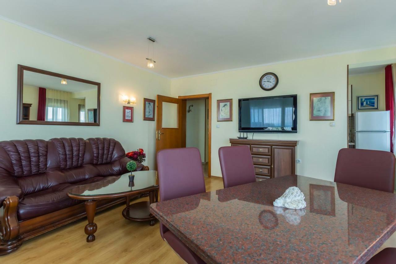 La Casa Primorsko Appartement Buitenkant foto