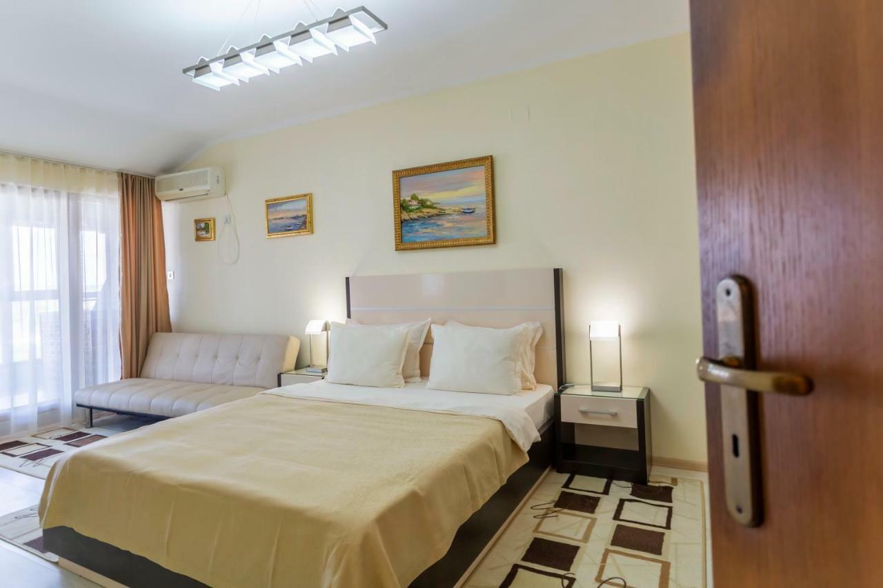 La Casa Primorsko Appartement Buitenkant foto