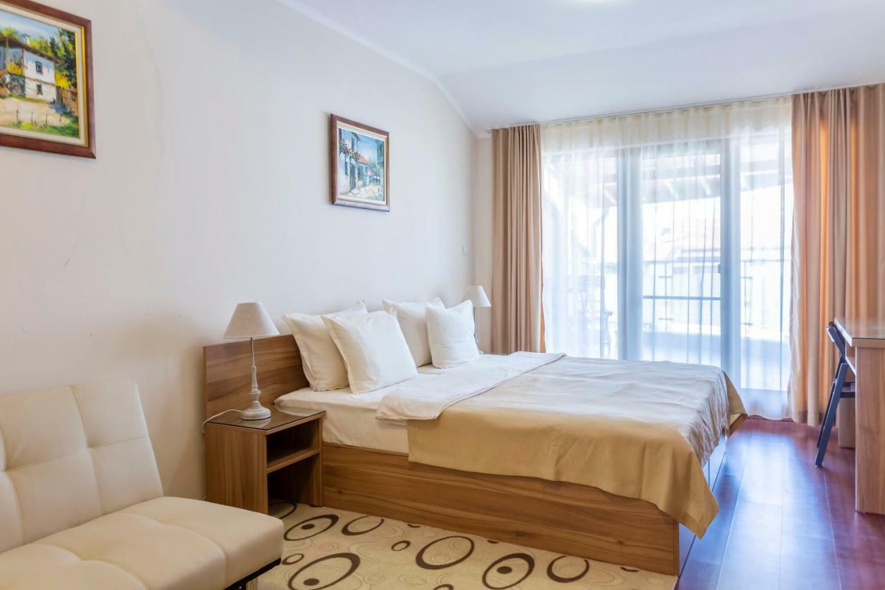 La Casa Primorsko Appartement Buitenkant foto