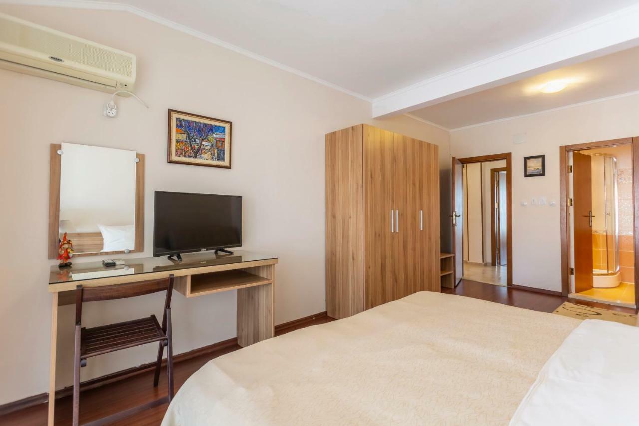 La Casa Primorsko Appartement Buitenkant foto